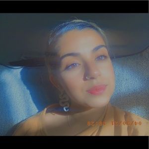 Meet your Posher, Hanan